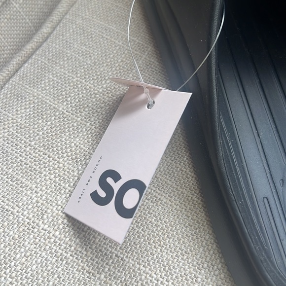 Goods for Life SO slide on sandals - Picture 6 of 8